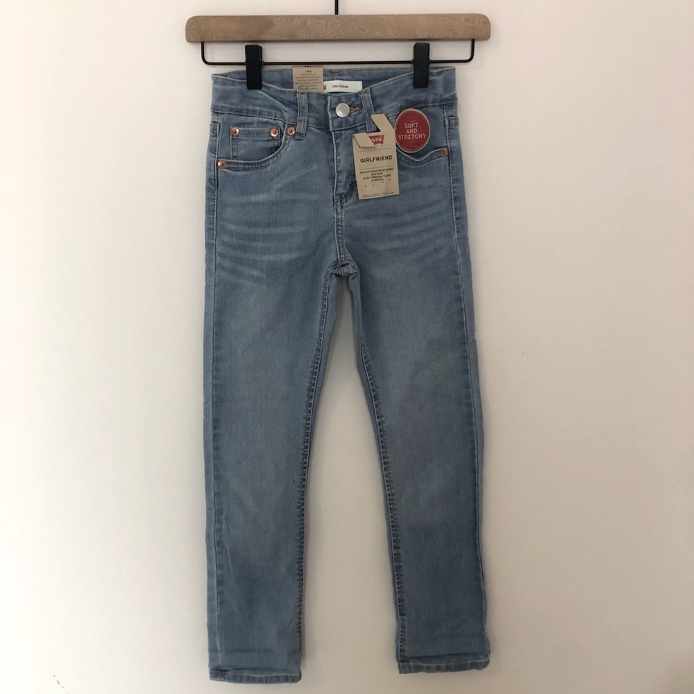 Girls Levi’s Girlfriend Fit Jeans - Picture 1 of 4